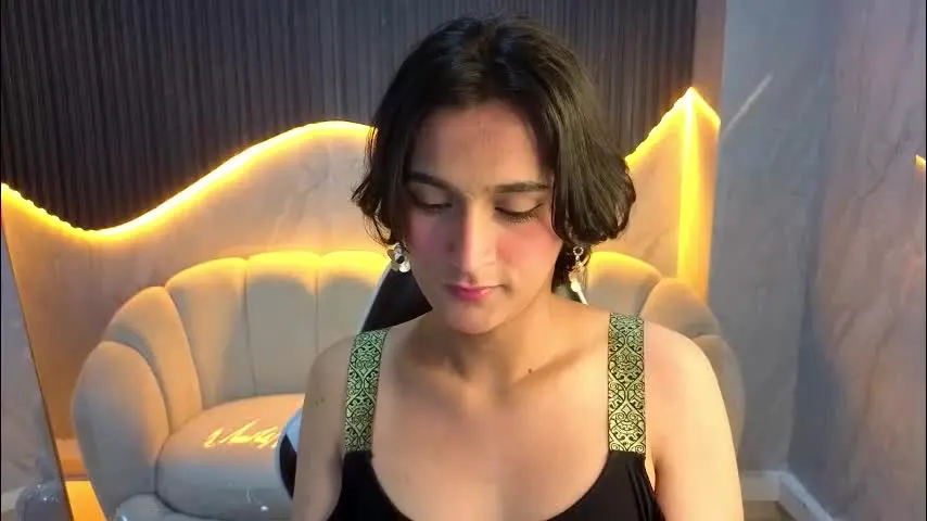 zoe_tp — GOAL: SHOW BODY [33 tokens remaining] TTEACH ME TO BE NAUGHTY LITTLE BY LITTLE 🍑 #Trans #Femboy #Lovense #18 #Anal