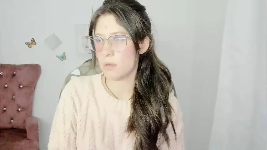 zooeybelair — GOAL: 3 Slap ass [20 tokens remaining] Welcome to my room! #teen #18 #daddy #natural #new