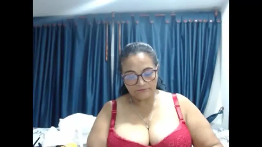 _cristal15 — Lovense Lush on - Interactive Toy that vibrates with your Tips #lovense #mature #bigboobs #squirt #latina