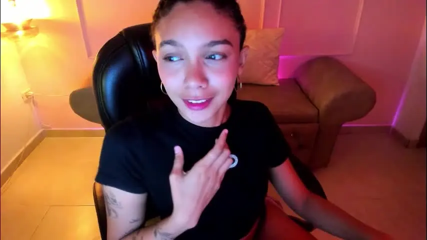 aitana_kahlo — GOAL: Spank in ur pussy [96 tokens remaining] I want you to leave your legs shaking, it would be very delicious #ahegao #hairypussy #cute #anal