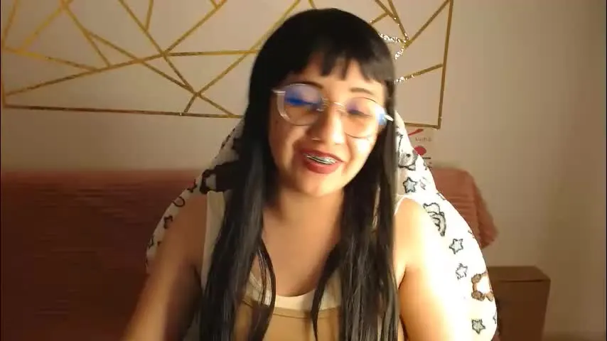 amycosplay99 — hI gUYs toy on - Interactive Toy that vibrates with your Tips #lovense #teen #young 18 #analshow