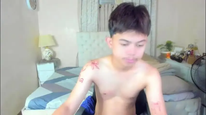 bump_me_baby — lets cum public! #new #asian #facial #squirt #bigass [531 tokens remaining]