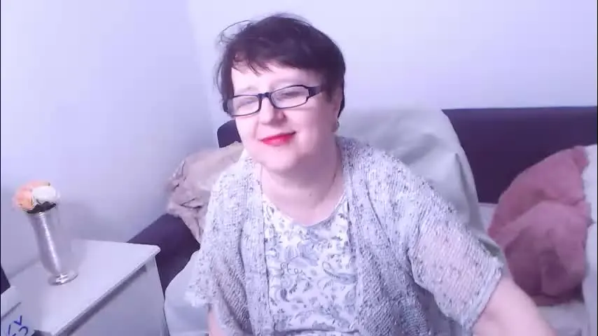 christarose — erotic dance #private #mature #curvy #hairypussy #bigass #brunette #shorthair #stockings #pantyhose #heels [21 tokens remaining]