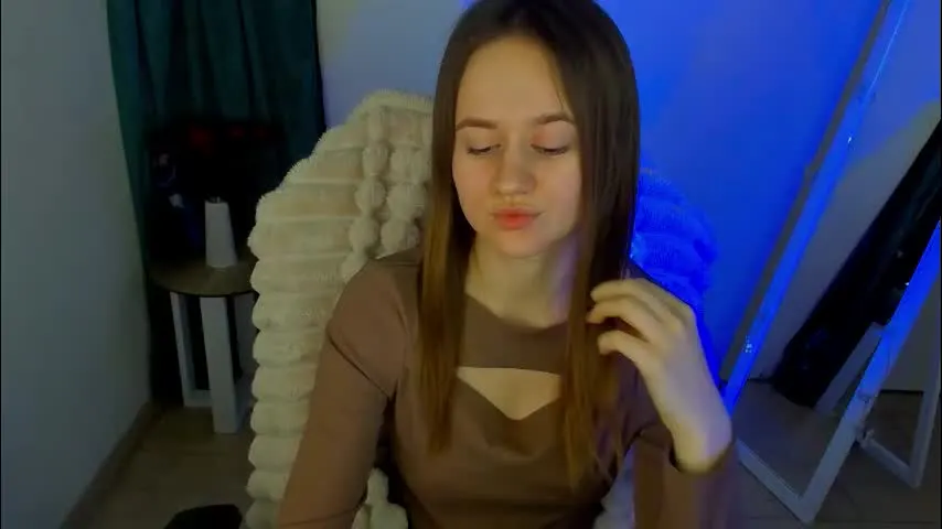 dana_orchid_ — GOAL: ❓ Ask anything (no taboos) [67 tokens remaining] Welcome to my room! #19 #teen #shy #cute #new