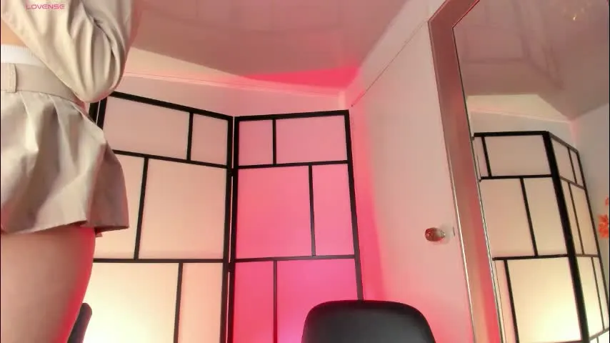 emily_katee — GOAL: machine in my pussy [329 tokens remaining] I AM SO HORNY AND WET TODAY #smallboobs #spit #fuckmachine #slut #squirt