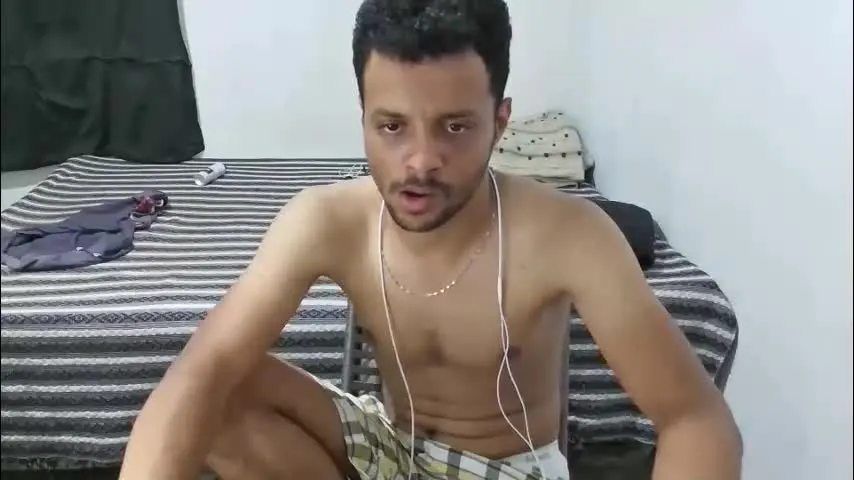 eton_ — can you guys make me cum? lol [1000 tokens remaining]