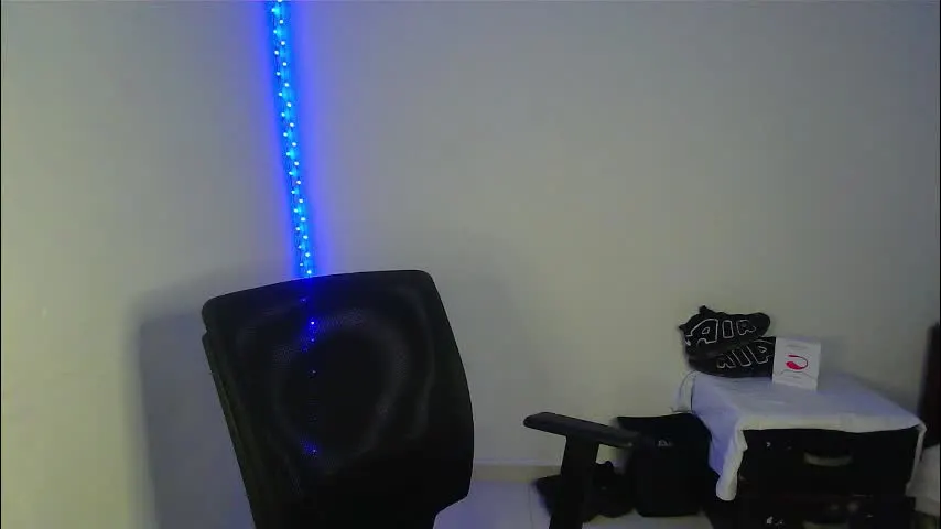 goos_cum — rock hard cock [70 tokens left] goos_cum #bigass #ebony #master #cum #bigdick