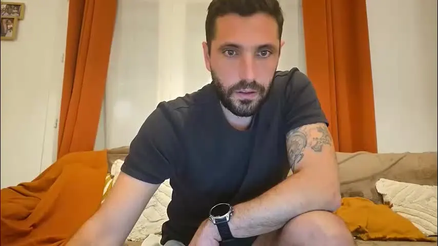 illela1387 — Goal : Naked - #french #daddy #tattoo [972 tokens remaining]