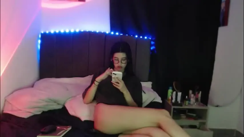 ily_bea — Lovense: Interactive Toy that vibrates with your Tips #new #feet #bigtits #natural #pvt