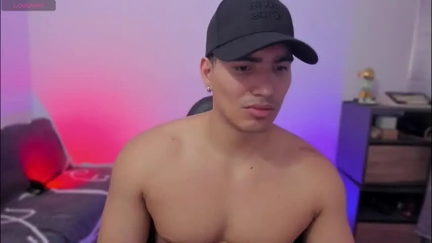 jamesgraay — GO FOR THE GREAT CUUUM!! 😳🔥 #muscles #bigass #ebony #cumshow [999 tokens remaining]