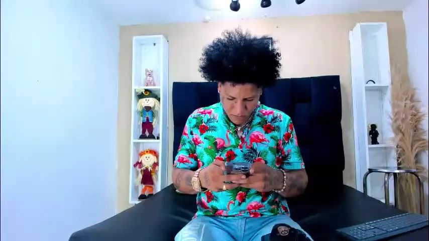 leon_poins — Tattooed Bear Reveal [196 tokens left] #chubby #cum #tattoo #gay #tease