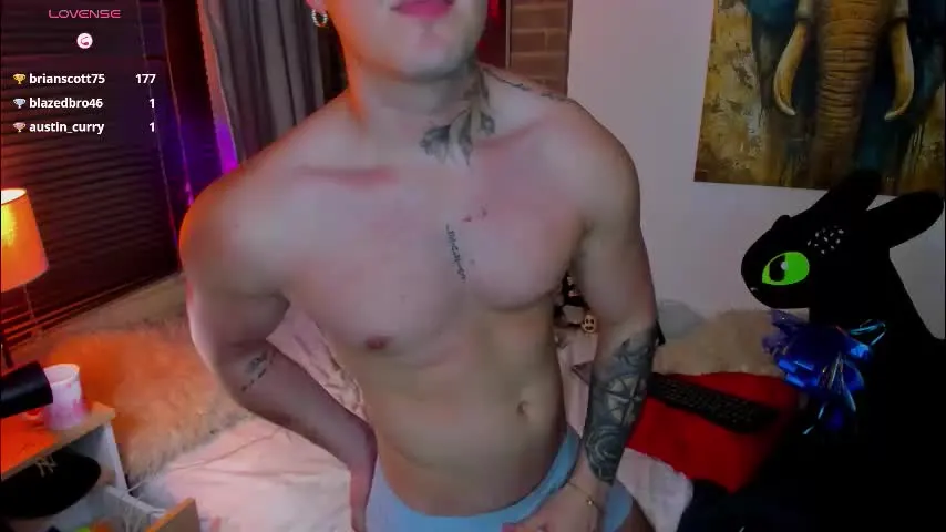 liam_oficial — ME MAKE CUM #muscle #gay #bigcock #young #lovense [1154 tokens remaining]