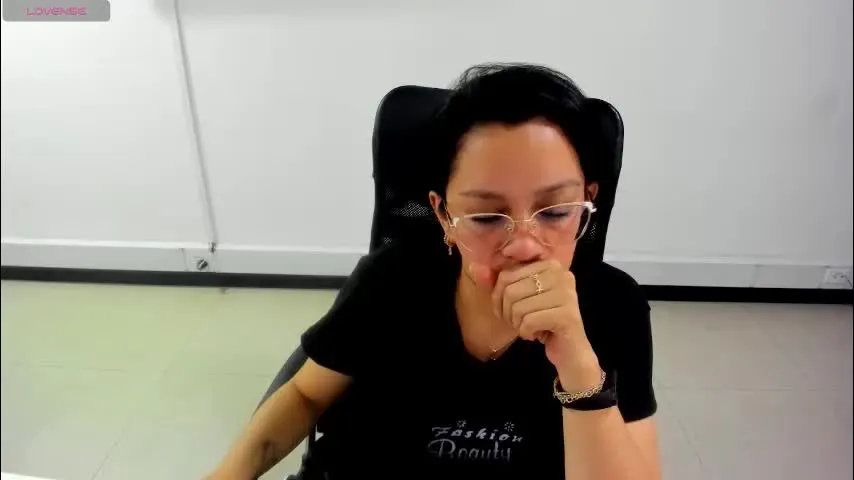 mialoren_cg — Welcome to my room #sexy #love #private