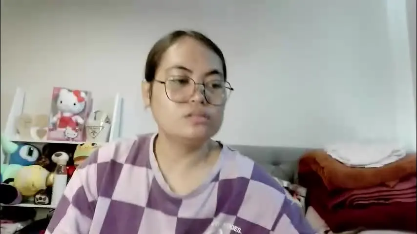 mizzmay — Hi come lets chat :) #asian #pinay #chat