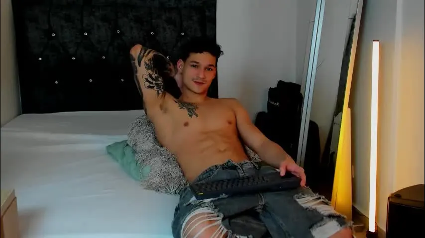 morthy_downey — Goal:(CUM) daddy is here for the good and obedient bitches(lovense hush on) #findom #lovense #18 #latino #master [1555 tokens remaining]