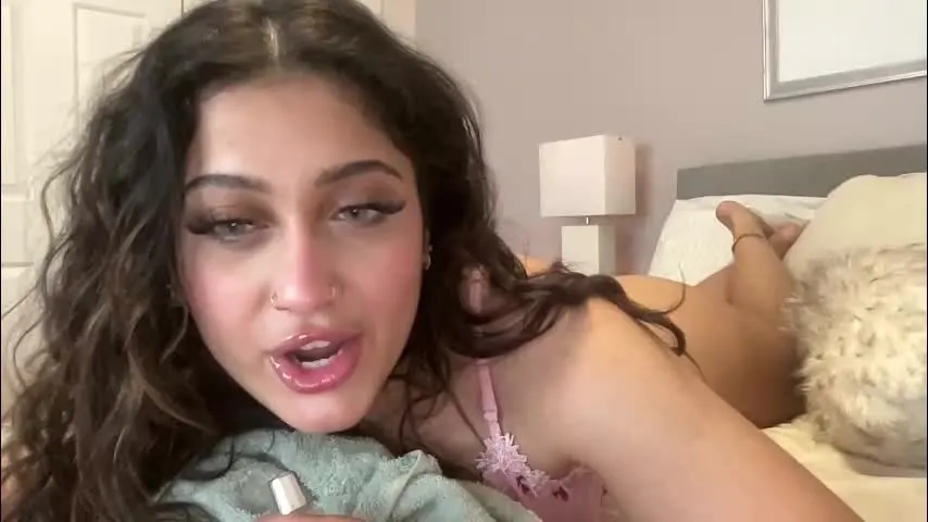 nalanistorme — towel tease : goal x watch me drop it #bigass #bigboobs #curvy #foreign #new [2897 tokens remaining]