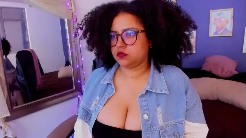 noa_veega — GOAL: Topless ❤️ How can I improve your day? 🎀 #bigboobs #natural #french #young #tease