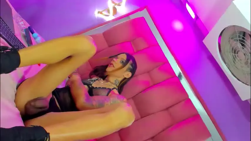 partyts777 — VALENTINA