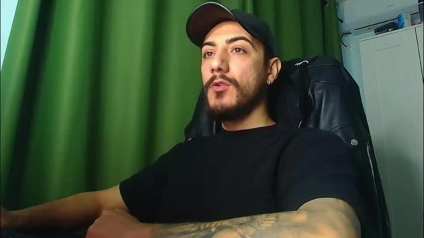 romaniamaster1 — Tipped your cock size !!!! #master #feet #cashmaster #findom #feet