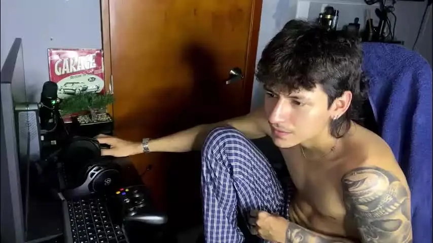 sexoyrock — Undress [50 tokens left]