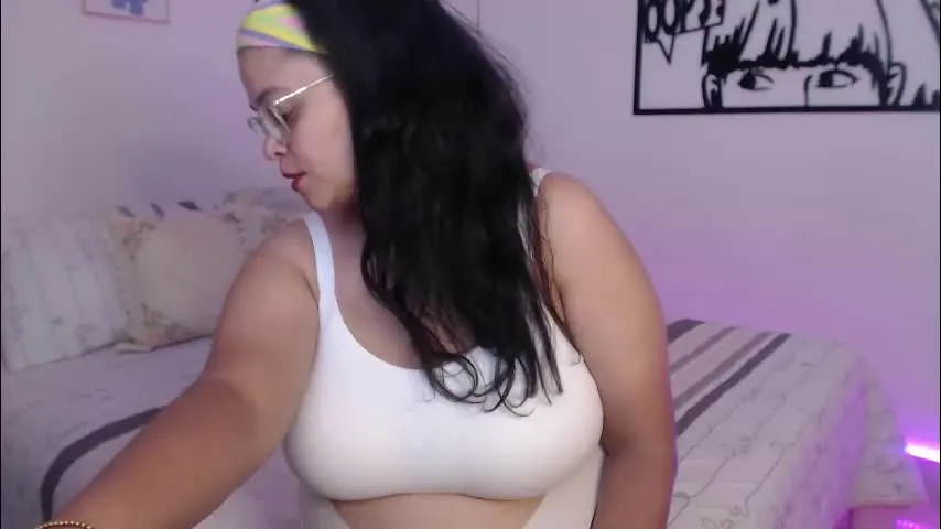 simonav721550 — Show tits and lick so sexy [125 tokens remaining]