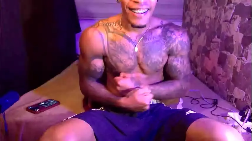 strong_blackboy — my show cum [777 tokens remaining]