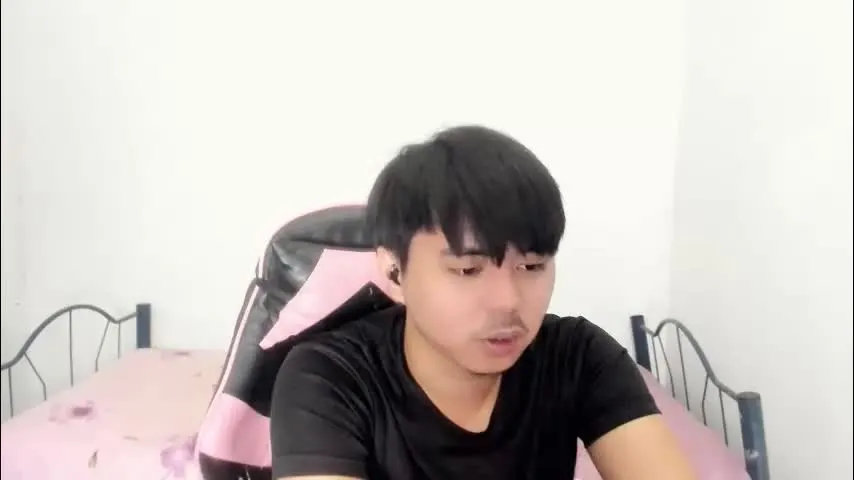 supr4m0 — Fckb0Dy! #New #Twink #Cute #Asian #Cum [899 tokens remaining]