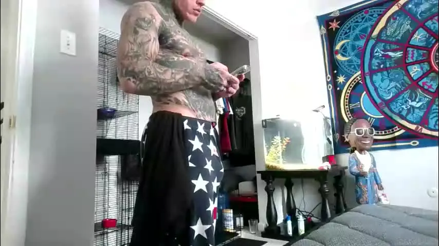 tatteddaddy9000 — jerk and cum [1872 tokens remaining]