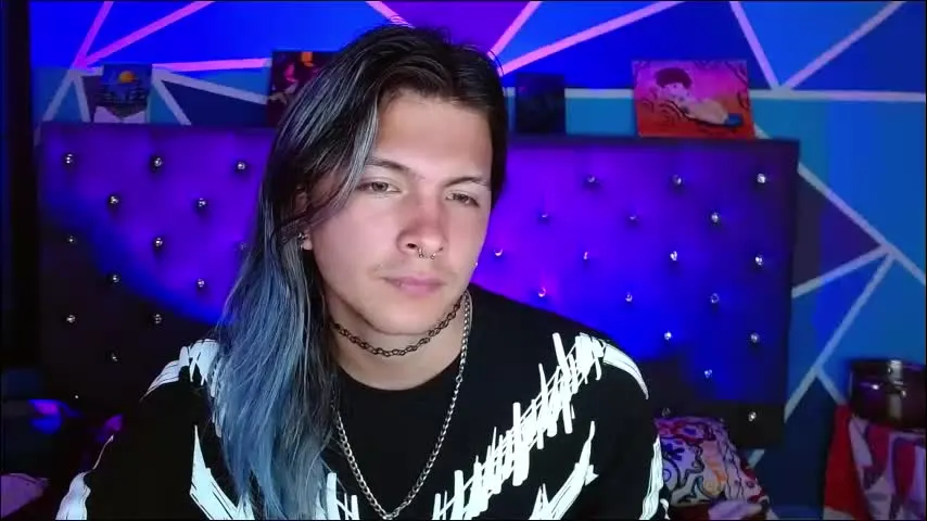 valentainn — Valentainn's room #femboy #dirty #hairy #feet #armpits