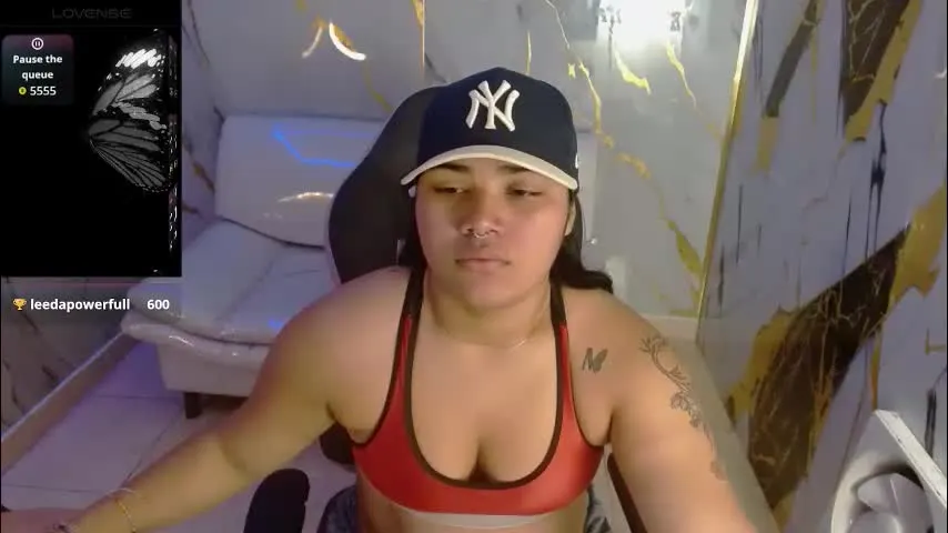 valeri_harpers4 — GOAL: SEX HARD DILDO [333 tokens remaining] Welcome to my room! #strapon #hair #bush #lesbian #hairy #tomboy