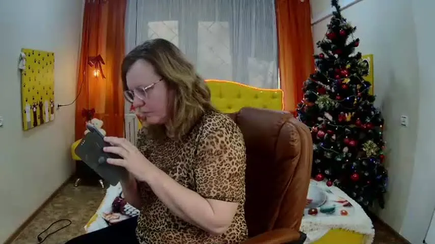 vestawoody — Welcome to my room #new #cum #private #milf #mature