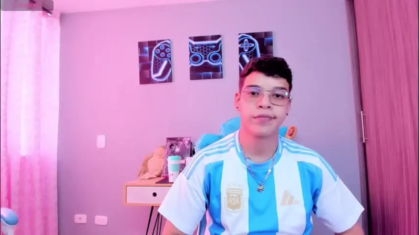 _blake_boy — show cum #twink #boy #gay #18 #cum [666 tokens remaining]