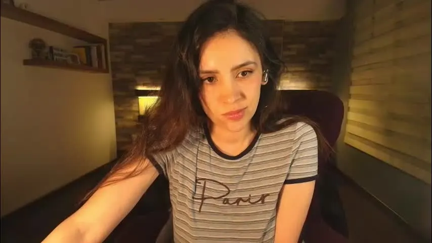 alicewillow — GOAL: twerking [190 tokens remaining] Welcome to my room! #latin #girl #lush #boobs #domi