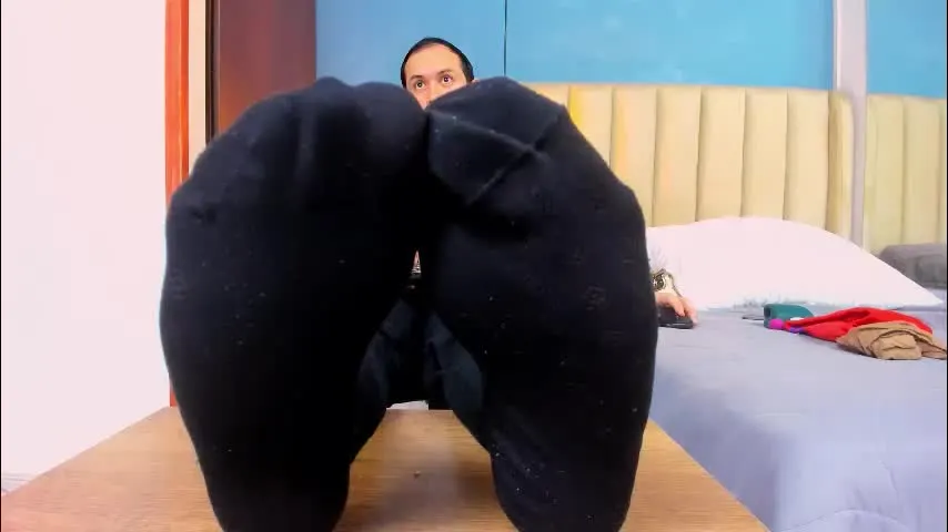 jeanpiere02 — 💥 finger in the ass💥 [300 tokens left] #fingers #dildo #oil #bwc #socks💙 promo control toy 8mnts for 100tks 🍆💙