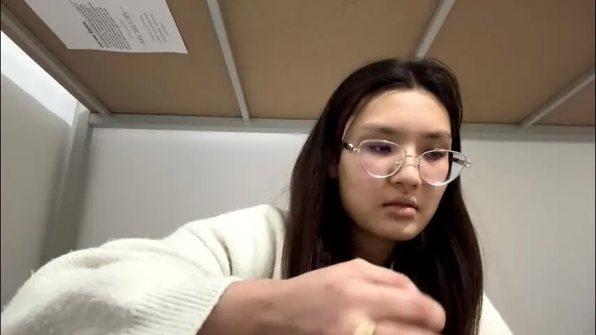 kristyncoachys — Goal: make a ponytai : * This is my 1st day) I`m #new #shy #cute #teen #skinny [33 tokens remaining]