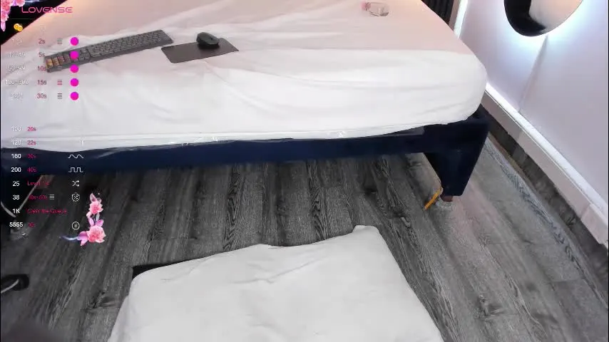 miamistrex — GOAL: Spanking on the ass [98 tokens remaining] My ass is waiting for you #blonde #teen #squirt #deepthroat #anal