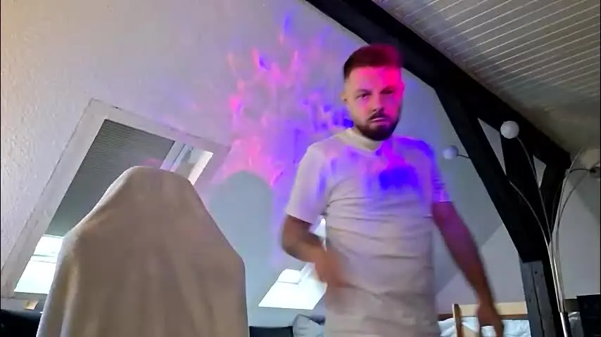 satyraura — Lets talk & learn each other.