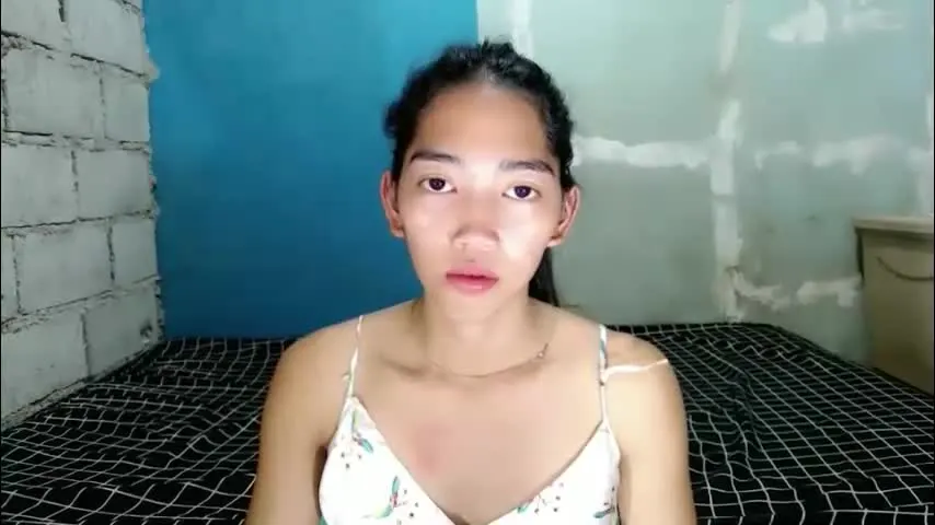 amazing_gracexx — IM NEW HERE LETS HAVE FUN GET ME NAKED FOR 111 TOKENS #smalltits #pinay #squirt #asian #wifematerial [2181 tokens remaining]