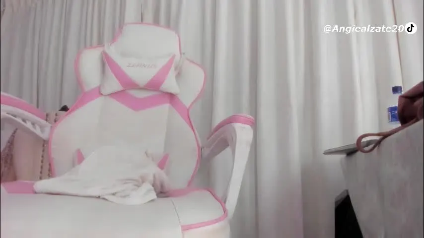 crystal_foster — Crystal_foster's room #latina #teen #cum #bigboobs #love