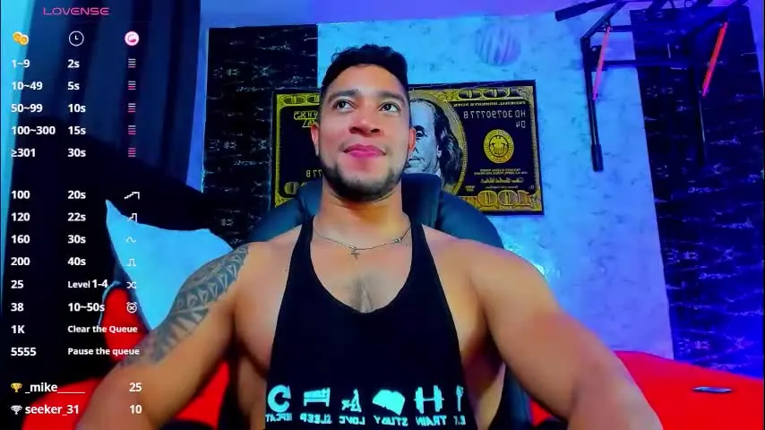 dixon_ray_ — welcum guys 💪🏽 ready to have fun🔥🌡, add me to your favorites ♥️♥️let's enjoy this great time🍑🍌🍆💦,PRIVATE ACTIVE , @Dixon_ray07 #lovense #muscle #ass #bigcock #cum [2965 tokens remaining]