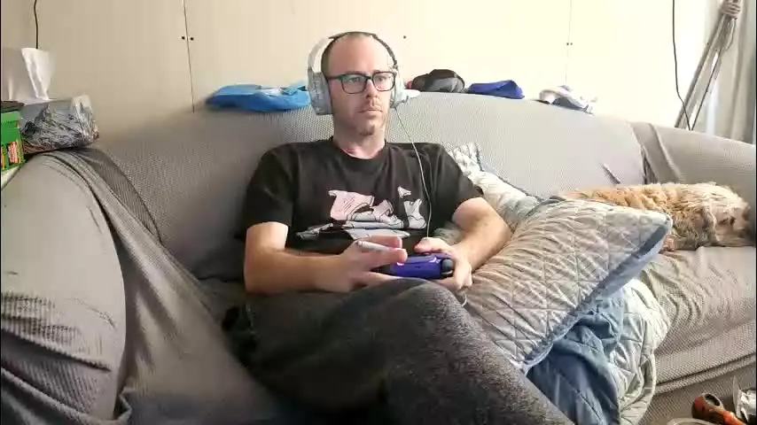 eliasatlas — Gaming with friends. They don't know what I'm doing. #gamer #french #bi