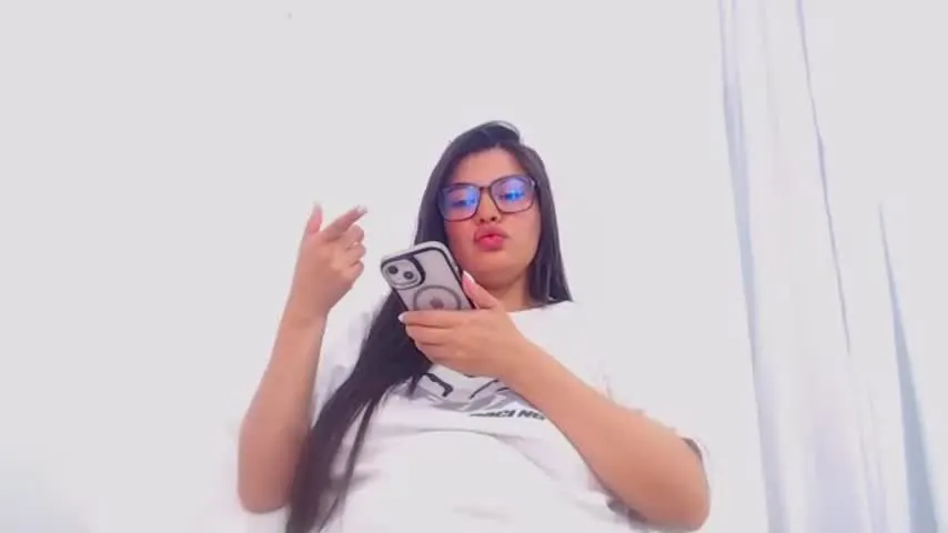 imsweetlips — GOAL: Fuck and cum [495 tokens remaining] Welcome to my room! #bigtits #anal #squirt #lovense #new