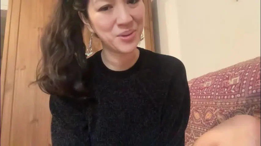 akiraskye — take a break from cleaning and masturbate 😈💋 #natural #goth #asian #latina #cleaning [2767 tokens left]