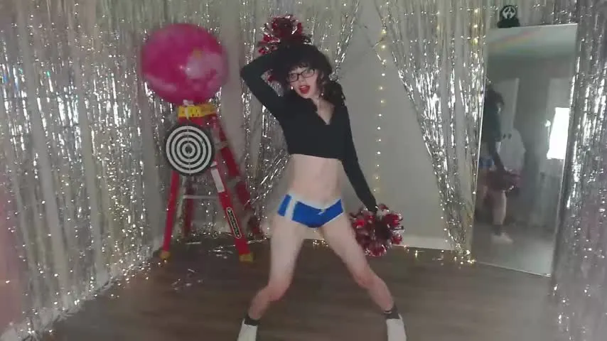 hexivu — quick late night stream (ladder butt flexes@ goal ) #weird #dance # #flexible [658 tokens remaining]