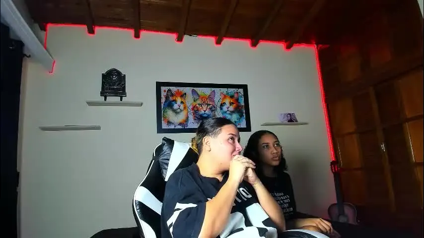 meredit_cristi23 — GOAL: play with free tits [83 tokens remaining] Welcome to my room! #lesbian #blonde #latina #18 #new