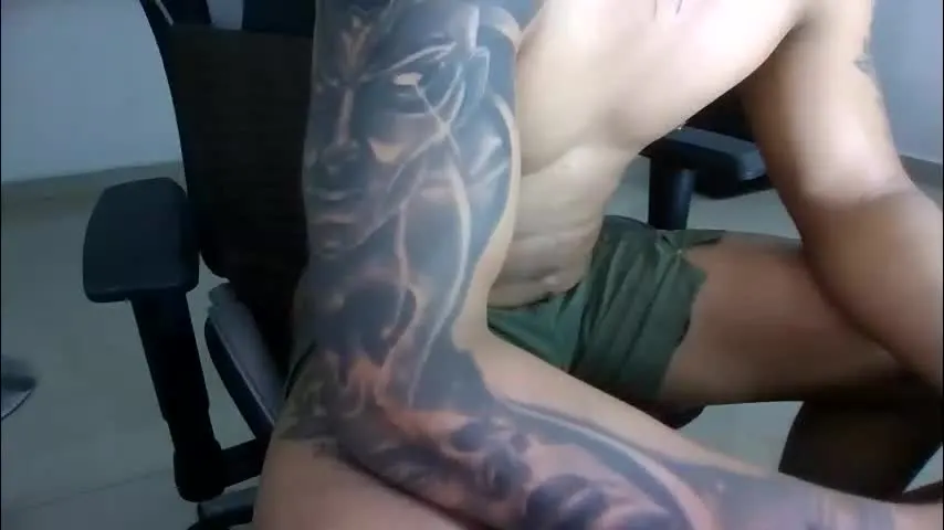 noah100205 — MILK SHOW [870 tokens remaining] #master #cashmaster #dirty #feet #findom