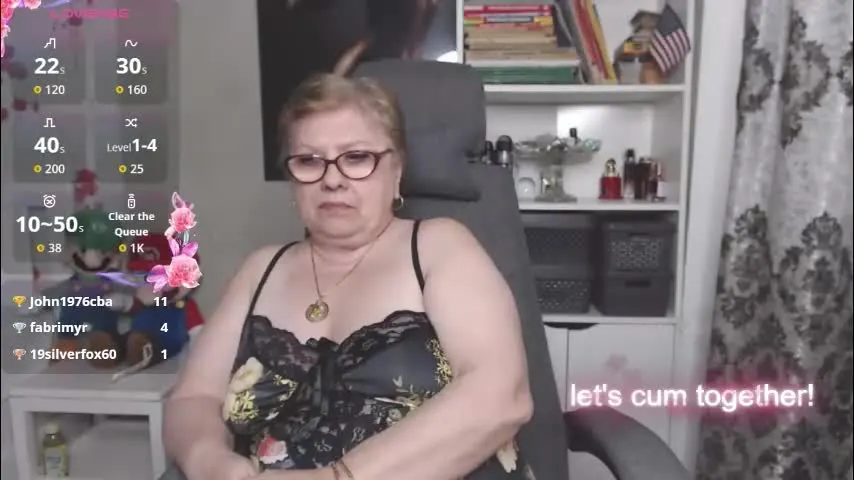 sexylynette4u — Lovense Lush : Device that vibrates longer at your tips and gives me pleasure! - Multi-Goal : naked show #