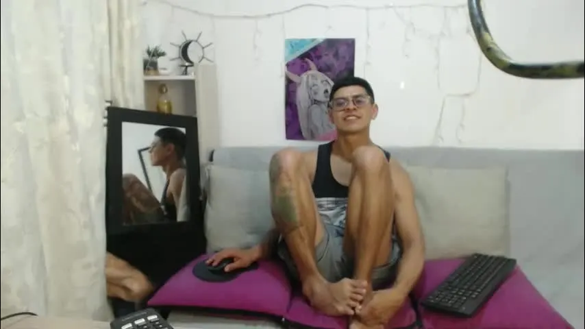 studio_scarlet_palace — Get Hard Cock [200 tokens left] #public #harddick #Bigcook #Cumshow #Smoke