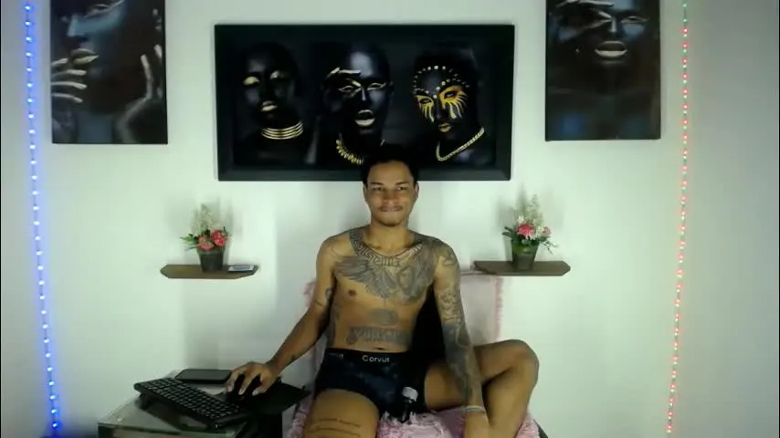 tatoo_noah — 🏆🏆 Cum Show 🏆🏆 [600 tokens remaining] #cum #bigcock #latino #tattoo
