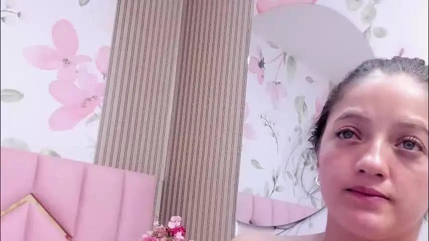 annie_cute18 — GOAL: fuck me please [207 tokens remaining] squirt in my pantys💦🔥 #18 #daddysgirl #pussy #squirt #petite